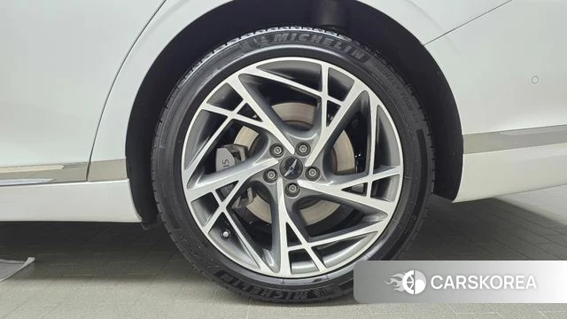 Genesis G90 (RS4) id 4201750 из Кореи 13