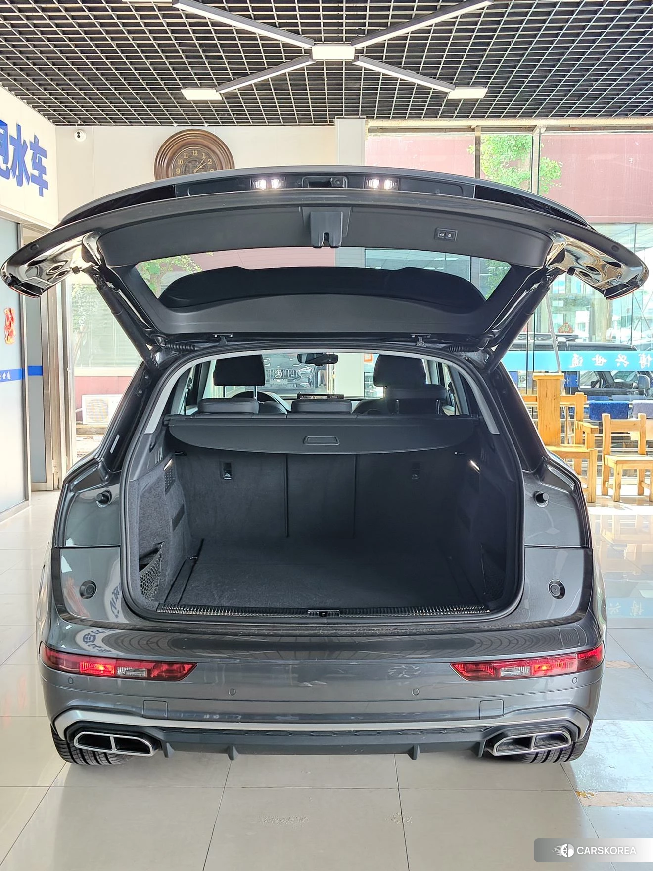 Audi Q5L id 4512720 из Китая 13