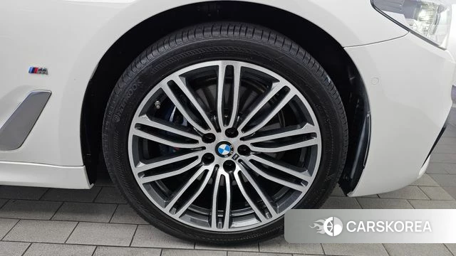 BMW 5 Series (G30) id 4693271 из Кореи 13