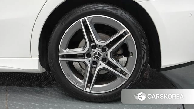 Mercedes-Benz A-Class W177 id 4524050 из Кореи 13