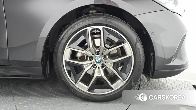 BMW 5 Series (G60) id 4762836 из Кореи 13