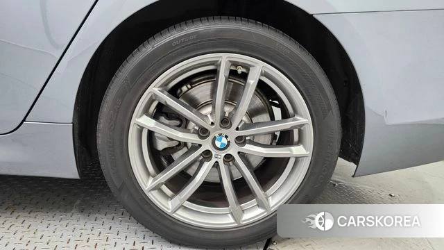 BMW 5 Series (G30) id 4895607 из Кореи 13