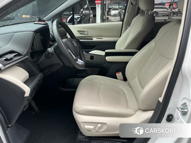 Toyota Saina id 4261228 из Китая 13