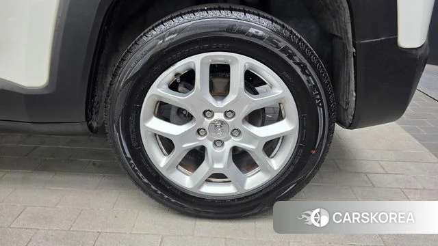 Jeep Renegade id 4525850 из Кореи 13