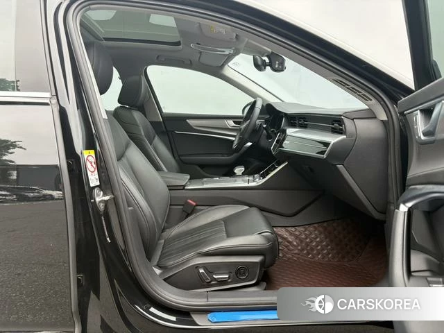 Audi A6L id 4359130 из Китая 13