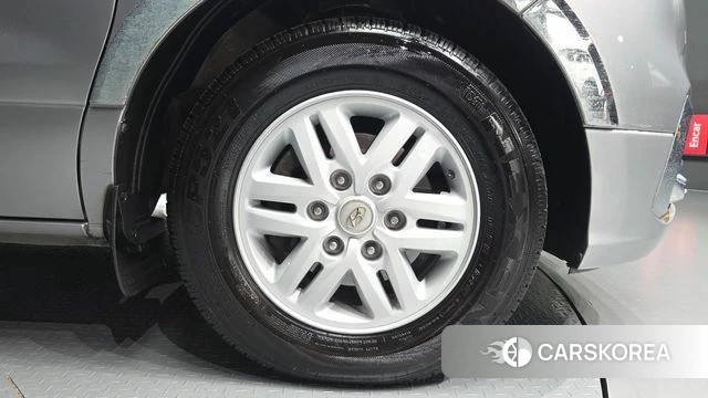 Hyundai The New Grand Starex id 4465349 из Кореи 13