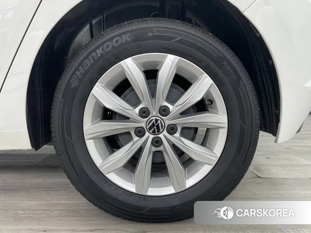 Volkswagen Polo id 4277751 из Китая 13