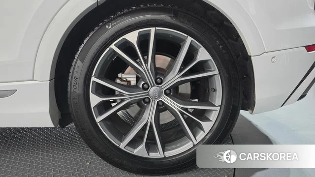 Audi Q8 (4M) id 4794039 из Кореи 13