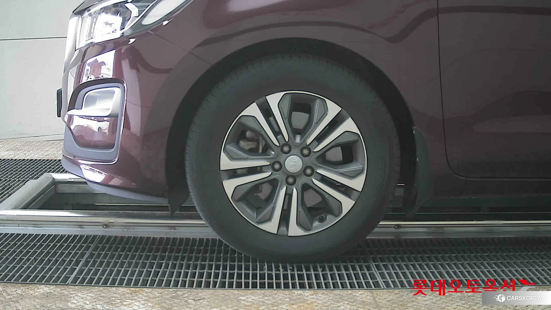 Kia Carnival id 3869416 из Кореи 13