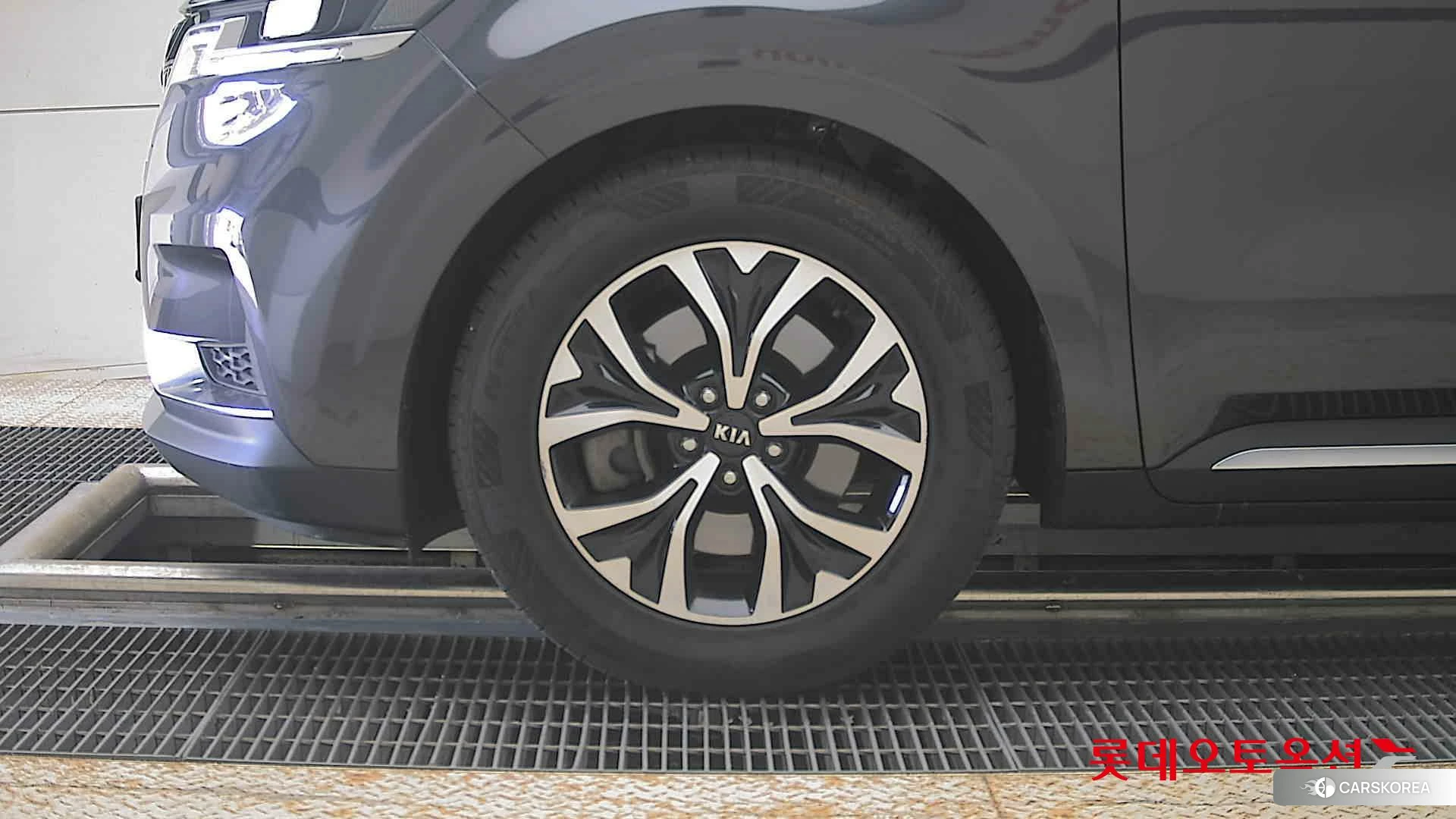 Kia Carnival id 4902420 из Кореи 13