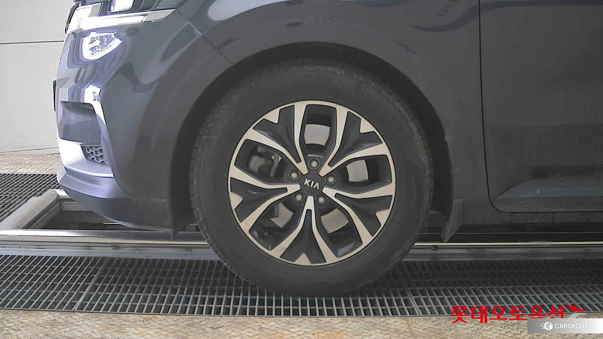 Kia Carnival id 3882095 из Кореи 13