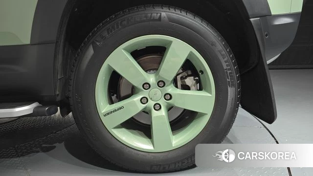 Land Rover Defender (L663) id 4540473 из Кореи 13
