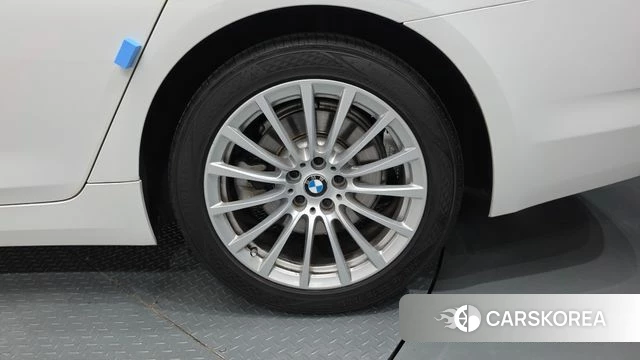 BMW 5 Series (G30) id 4708534 из Кореи 13