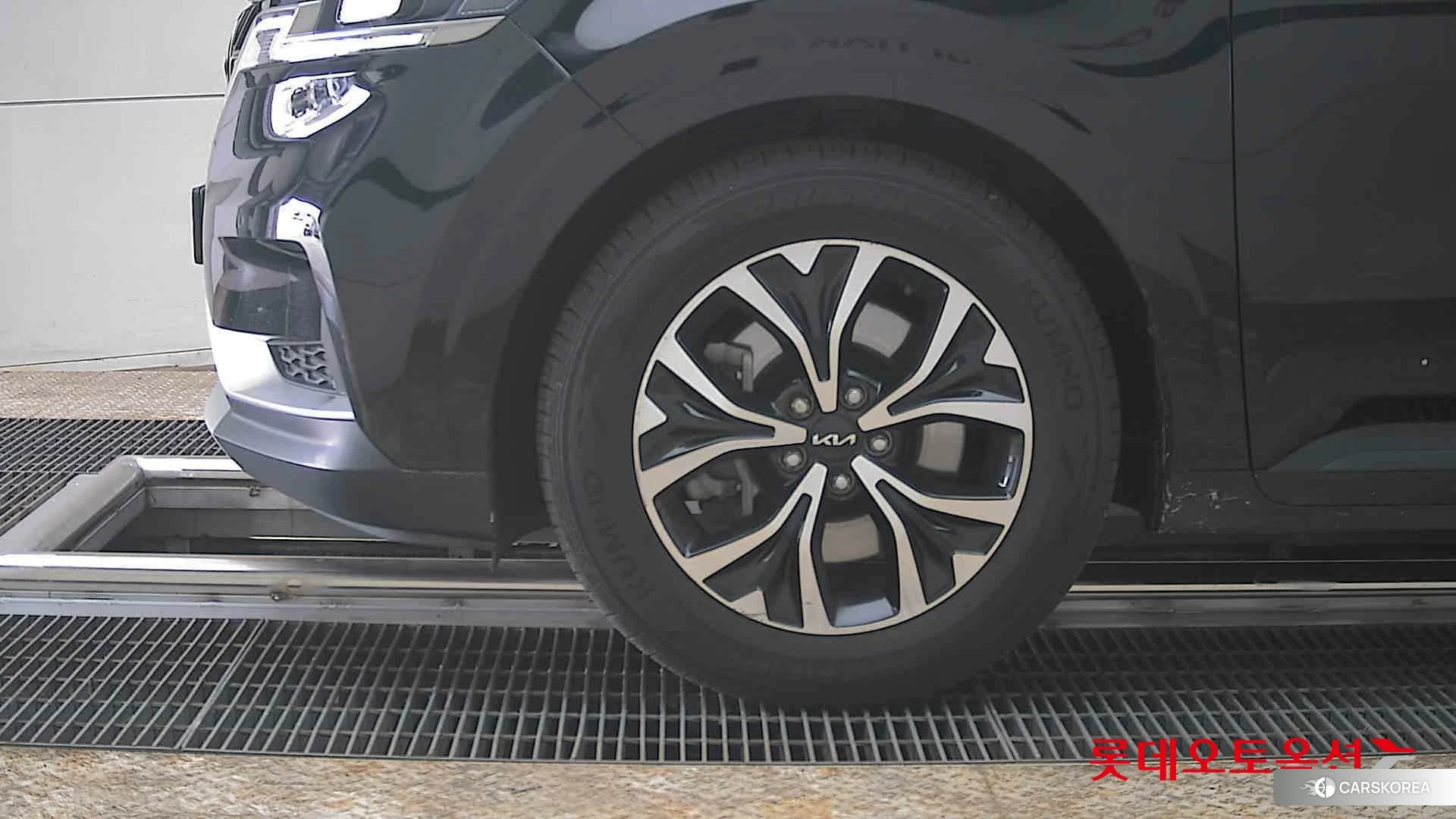 Kia Carnival id 3875683 из Кореи 13