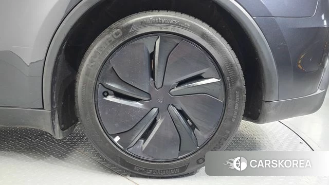 Tesla Model Y id 4748986 из Кореи 13