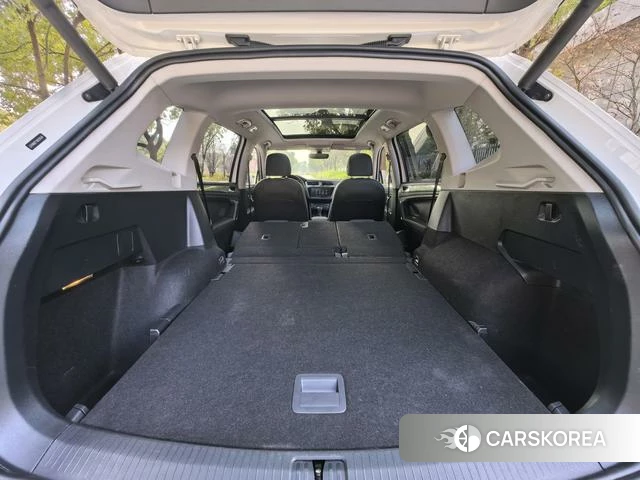 Volkswagen Tiguan L id 4277816 из Китая 13