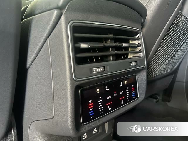 Audi Q8 id 4393191 из Китая 13