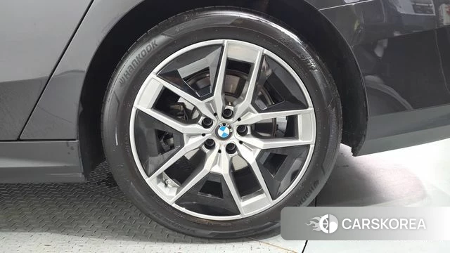 BMW 5 Series (G60) id 4696292 из Кореи 13