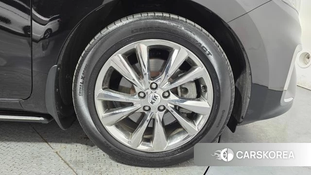 Kia The New Carnival id 4294964 из Кореи 13