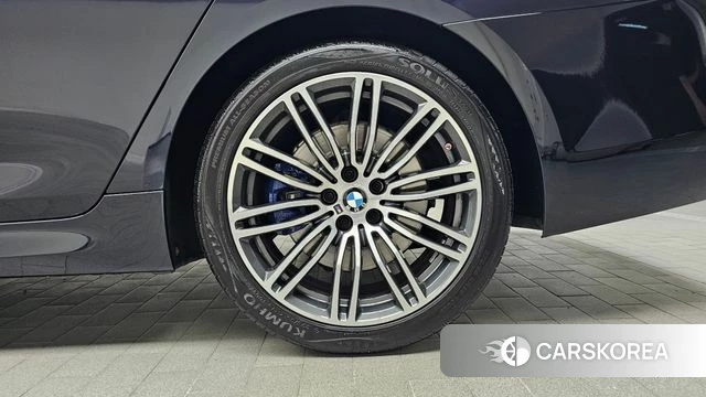 BMW 5 Series (G30) id 4525792 из Кореи 13