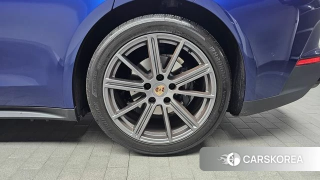 Porsche Panamera (976) id 4565805 из Кореи 13