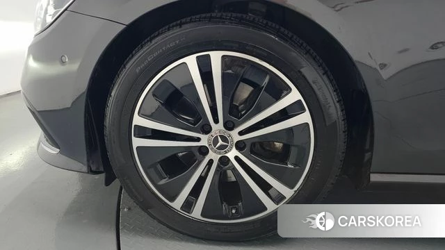Mercedes-Benz E-Class W213 id 4268117 из Кореи 13