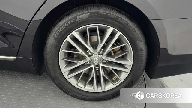 Hyundai Grandeur IG id 4325460 из Кореи 13