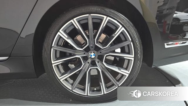 BMW 7 Series (G11) id 4355226 из Кореи 13