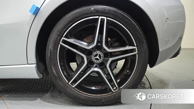 Mercedes-Benz A-Class W177 id 4285165 из Кореи 13