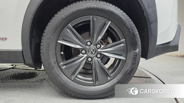 Lexus UX250h id 4610182 из Кореи 13