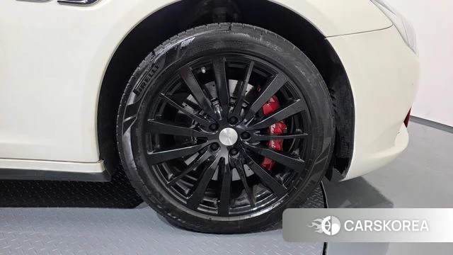 Maserati Quattroporte id 4430354 из Кореи 13
