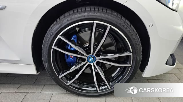 BMW 3 Series (G20) id 4744696 из Кореи 13