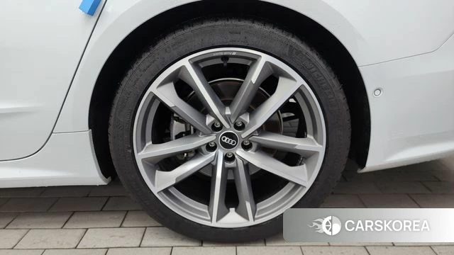 Audi A7 (4K) id 4561809 из Кореи 13