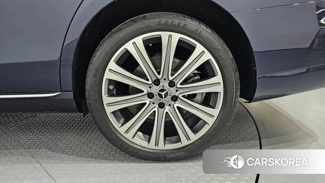 Mercedes-Benz E-Class W213 id 4640668 из Кореи 13