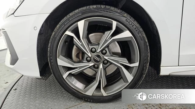 Audi A3 (8Y) id 4730668 из Кореи 13