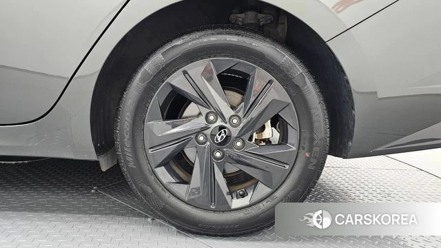 Hyundai Avante Hybrid (CN7) id 4376950 из Кореи 13