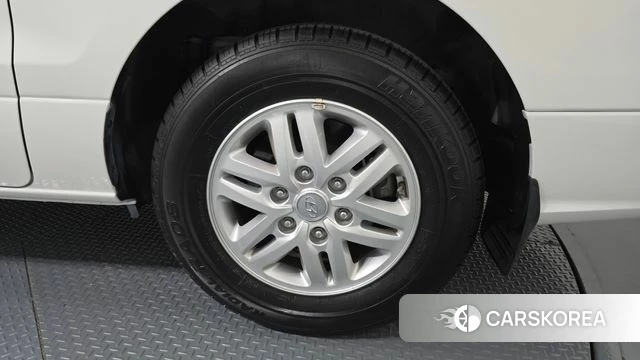 Hyundai The New Grand Starex id 4698228 из Кореи 13