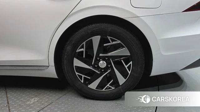 Hyundai The New Grandeur IG Hybrid id 4284069 из Кореи 13