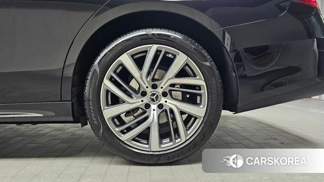 Mercedes-Benz E-Class W214 id 4427279 из Кореи 13