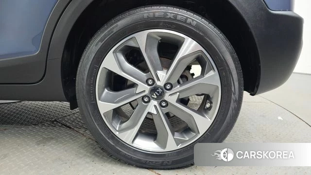 Kia Stonic id 4873509 из Кореи 13