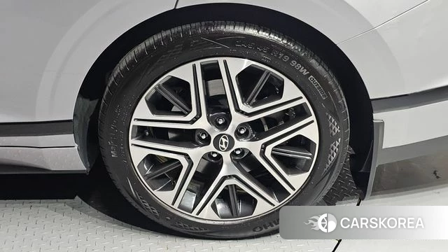 Hyundai Grandeur (GN7) id 4433356 из Кореи 13