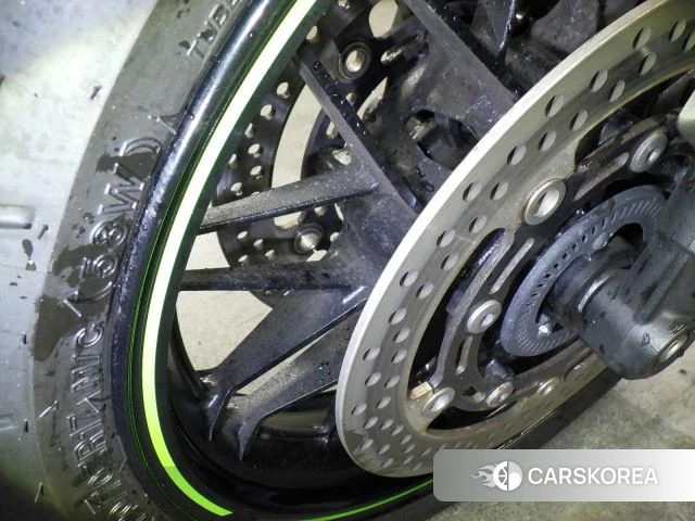 Kawasaki Z900RS CAFE id 3949050 из Японии 13