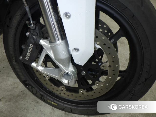 BMW S1000XR id 3946470 из Японии 13