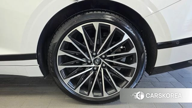Hyundai Grandeur (GN7) id 4427922 из Кореи 13