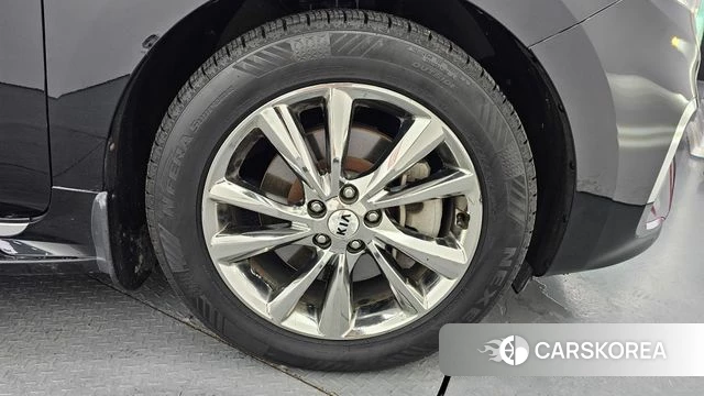 Kia The New Carnival id 4551943 из Кореи 13