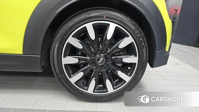 Mini Cooper S id 4665788 из Кореи 13