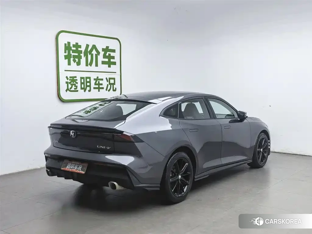 Chang'an Changan UNI-V id 4545736 из Китая 13