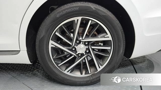 Hyundai The New Grandeur IG id 4401631 из Кореи 13