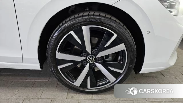 Volkswagen Golf 8th Generation id 4194138 из Кореи 13