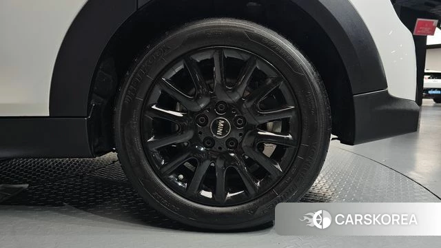 Mini Cooper id 4681905 из Кореи 13